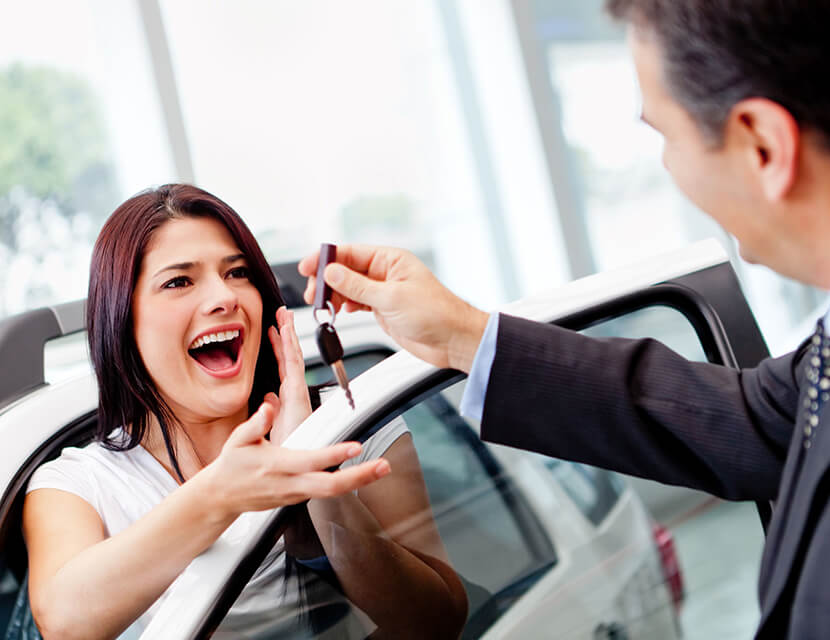 Доверяй, но проверяй: покупаем автомобиль с пробегом у дилеров