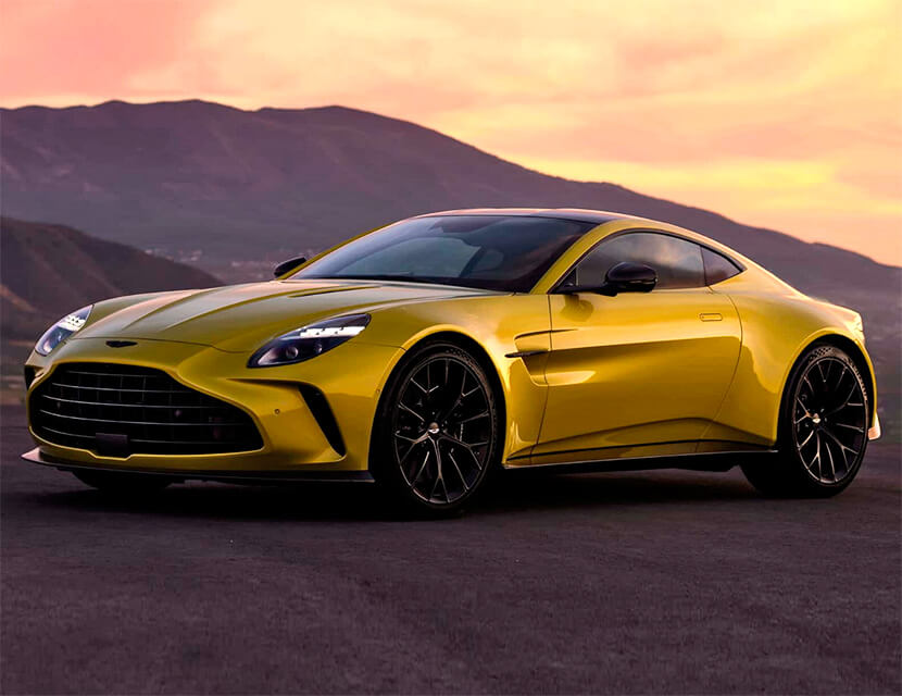 Новинки: Aston Martin Vantage, Lynk & Co 07 и Toyota Corolla Cross