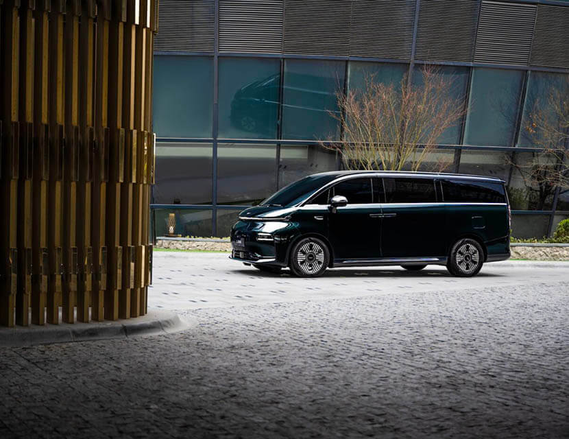 Минивэн Geely, спортивная Niva и уникальный Porsche