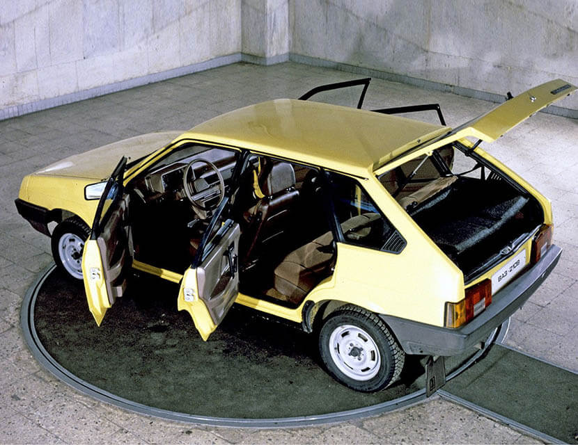 Седан против хэтчбека: что любят больше