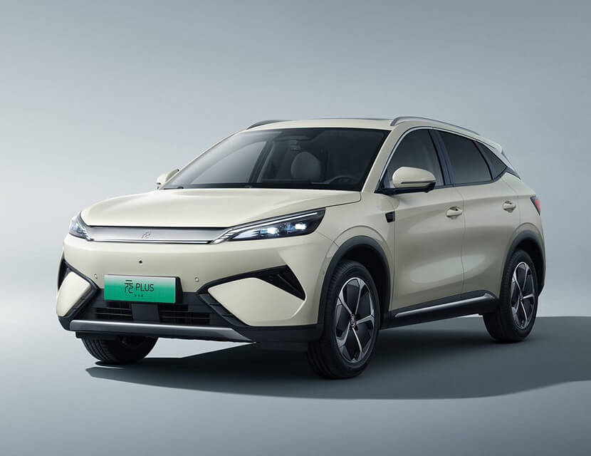 BYD Yuan Plus, Land Cruiser FJ и Land Rover Defender принца Уэльского