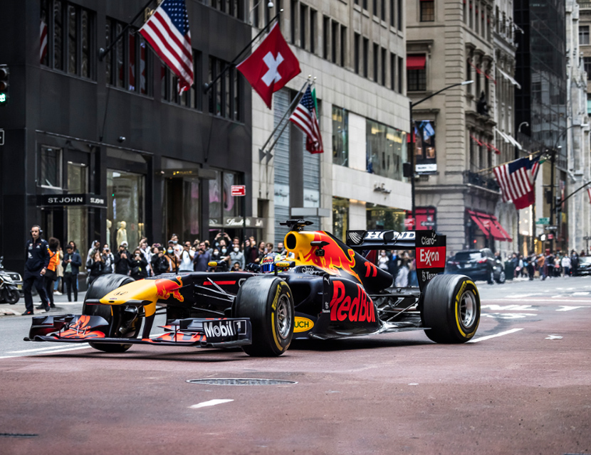 Аукцион номеров, санкционный простой и перезапуск АвтоВАЗа