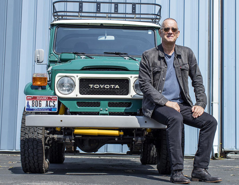 Торги за авто Тома Хэнкса, «автокресло» для пса и пластиковые дороги