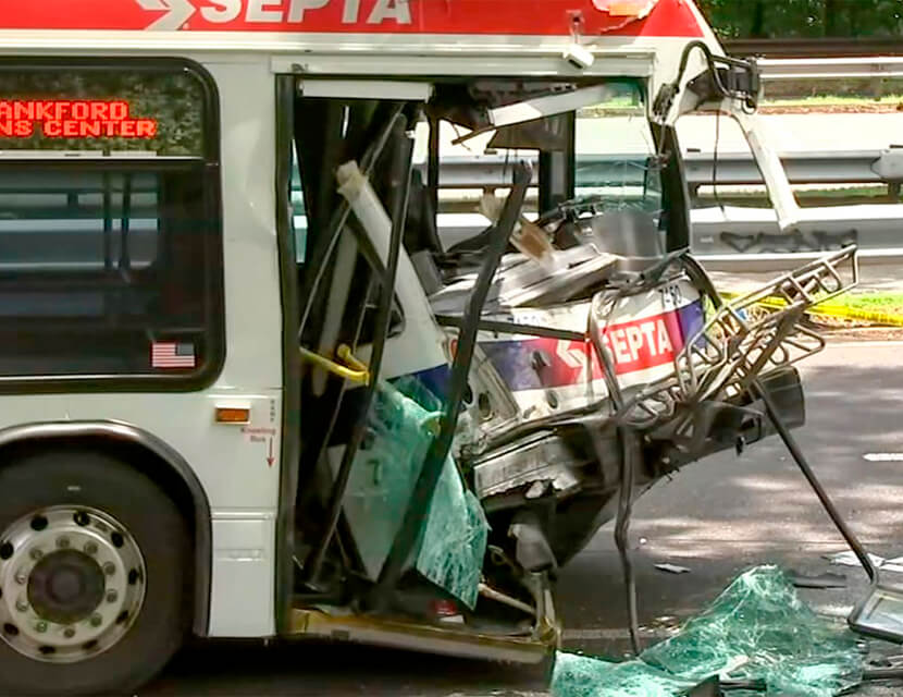 Происшествие в общественном транспорте: что нужно делать