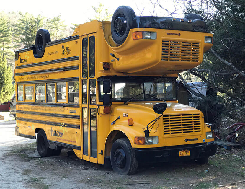 Странные автомобили: автобус-перевертыш Topsy-Turvy