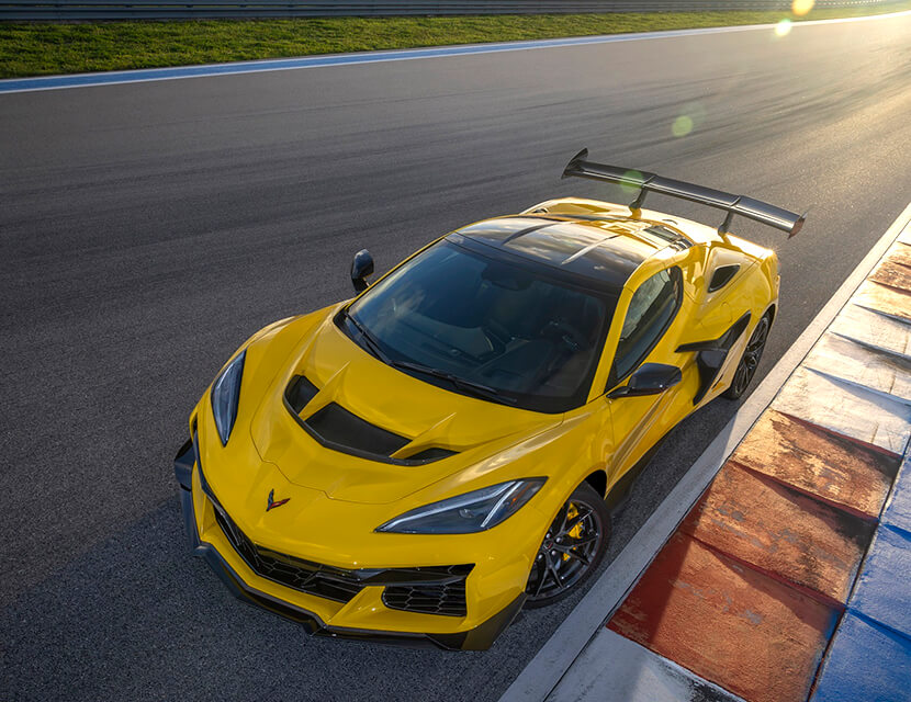 Новый Renault Duster, мощнейший Corvette и отставка Renault Express