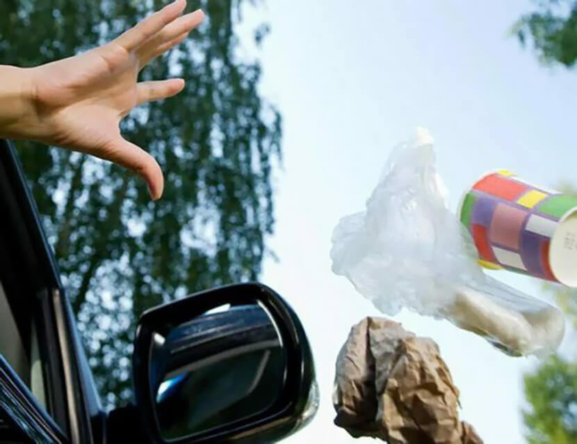Мусор на дороге и обочине: как не надо делать