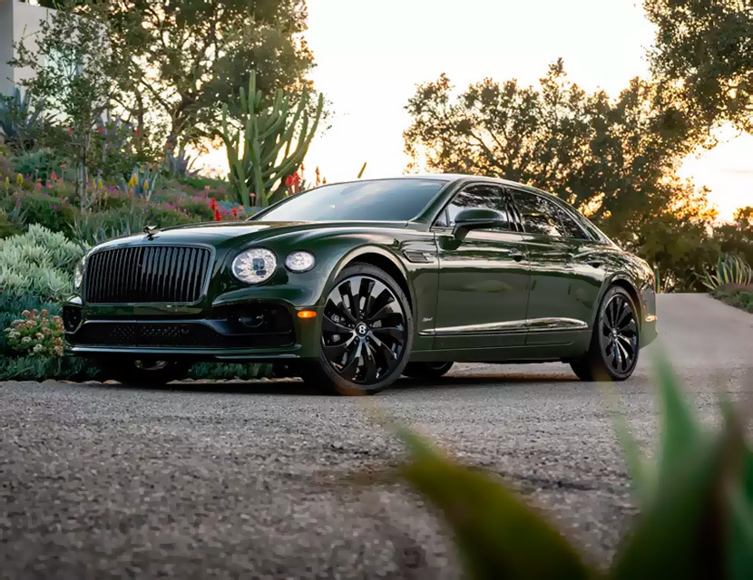 Лодка из пикапа, игрушечный Ferrari и беспилотный уборщик улиц