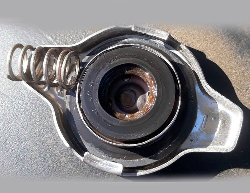 Важные мелочи: для чего нужна пробка радиатора