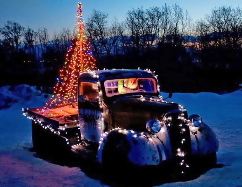 Новогодние поздравления автомобилистов разных стран  