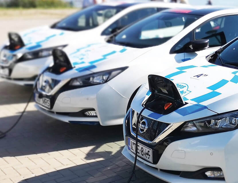 Электромобиль vs гибрид: что выбрать