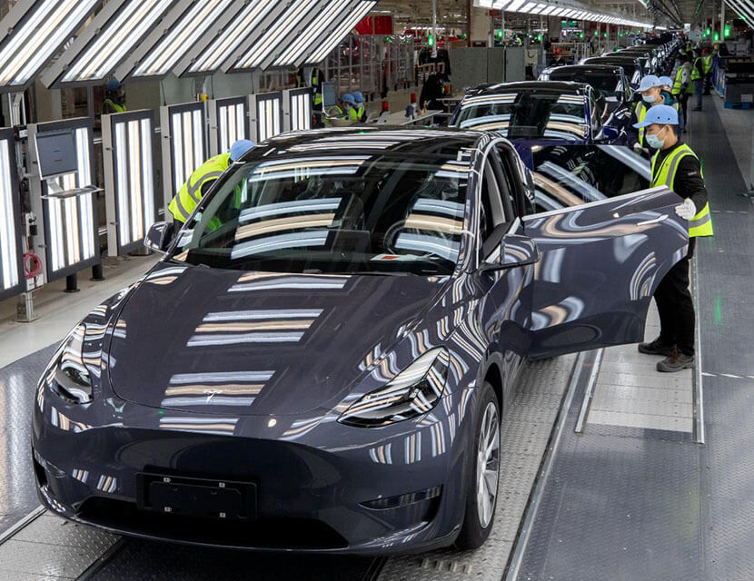 Geely, BMW, Tesla: какие авто отзывали недавно и почему