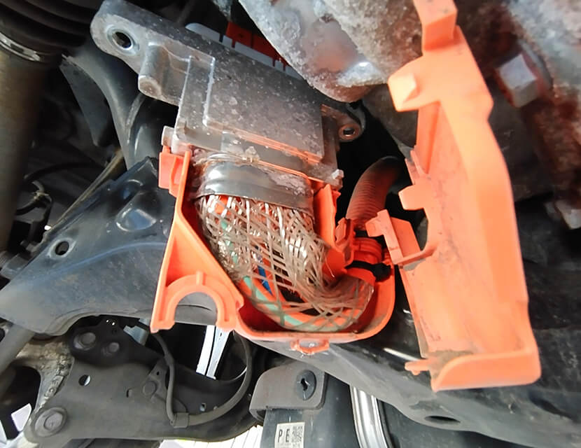 Спасаем разъемы электромобилей и гибридов