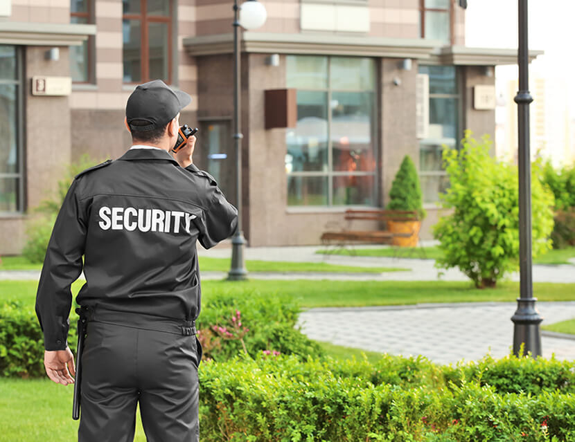 Ставим автомобиль на охраняемую стоянку